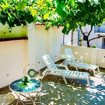 Luxury Studio 2 Near Palace And Beach شقة