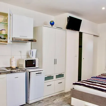 Luxury Studio 2 Near Palace And Beach شقة